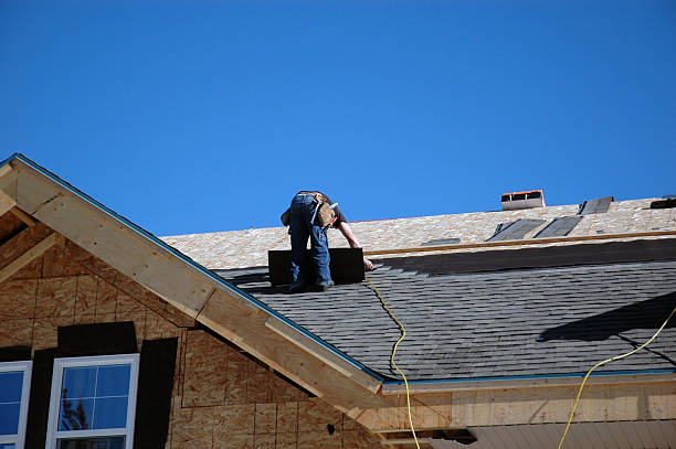Best Roof Leak Repair  in Oelwein, IA